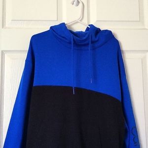 Calvin Klein blue and black sweater size XL